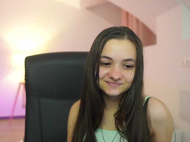 Zoenica live cam on BongaCams