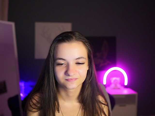 Zoenica live cam on BongaCams