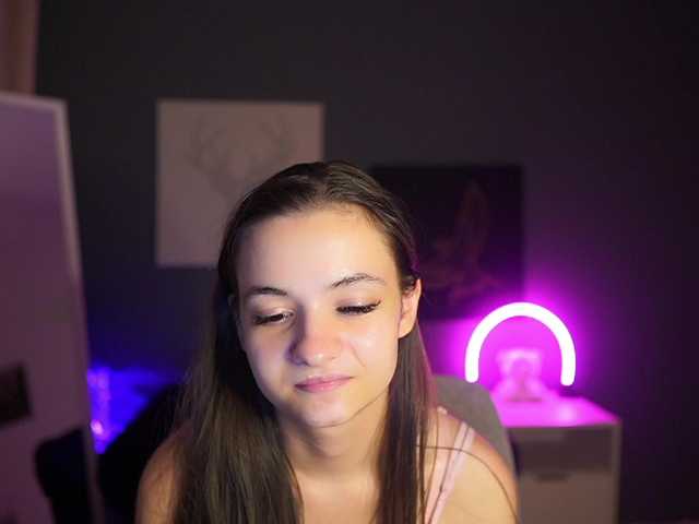 Zoenica live webcam show