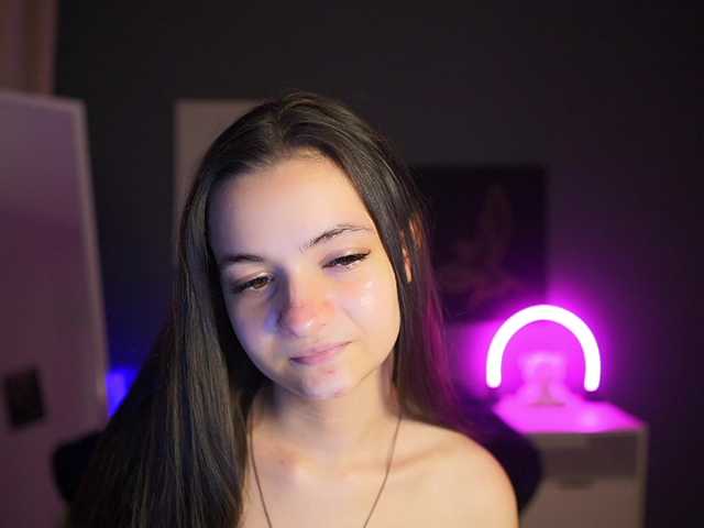 Zoenica live cam on BongaCams