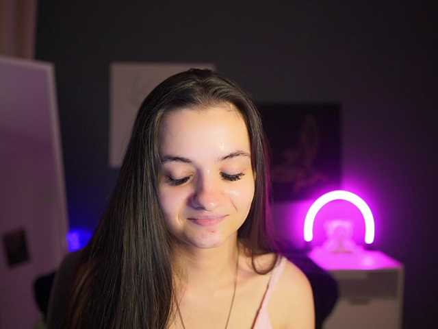 Zoenica live webcam show