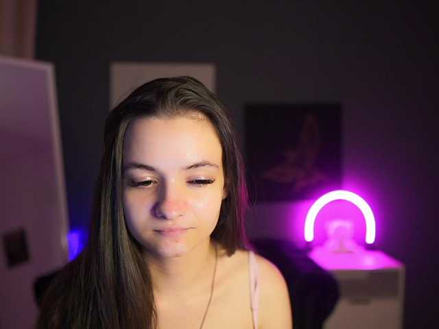 Zoenica live webcam show