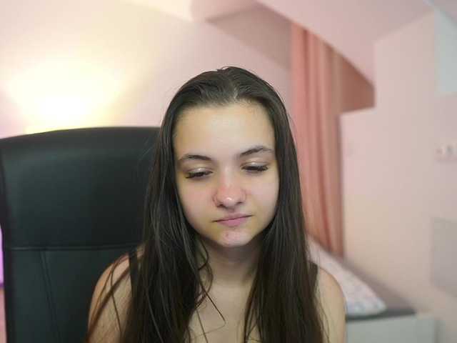 Zoenica live cam on BongaCams