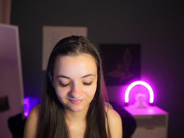 Zoenica live cam on BongaCams