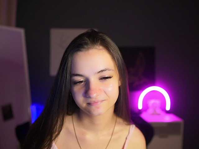 Zoenica live webcam show