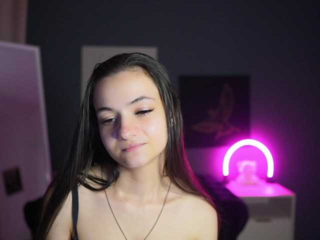 Zoenica live cam on BongaCams