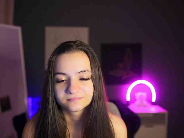 zoenica's live room