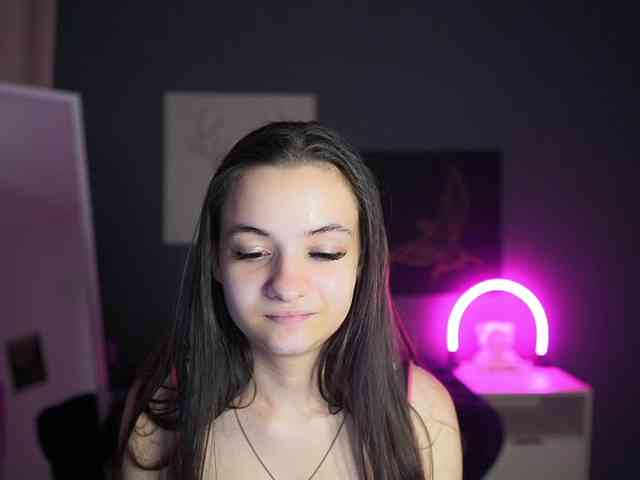 zoenica's live room