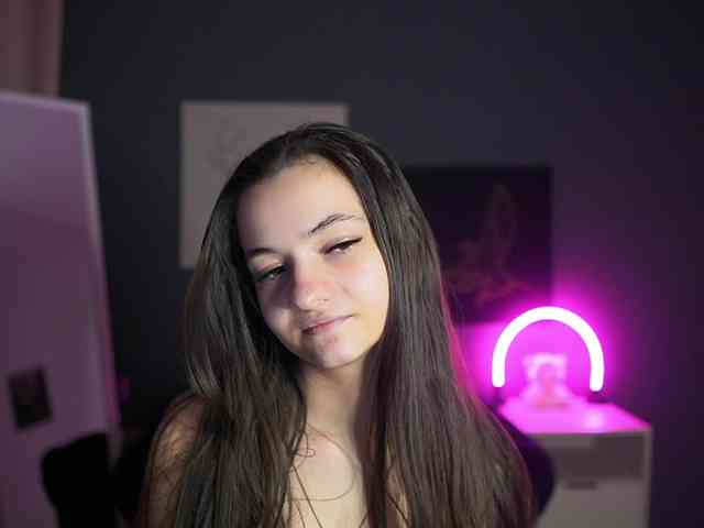 zoenica's live room