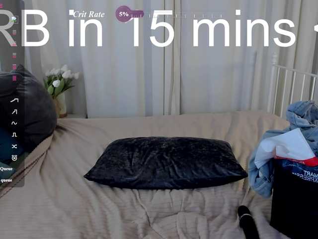 Elly-B1oom live cam on BongaCams