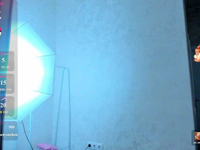Elly-B1oom live cam on BongaCams