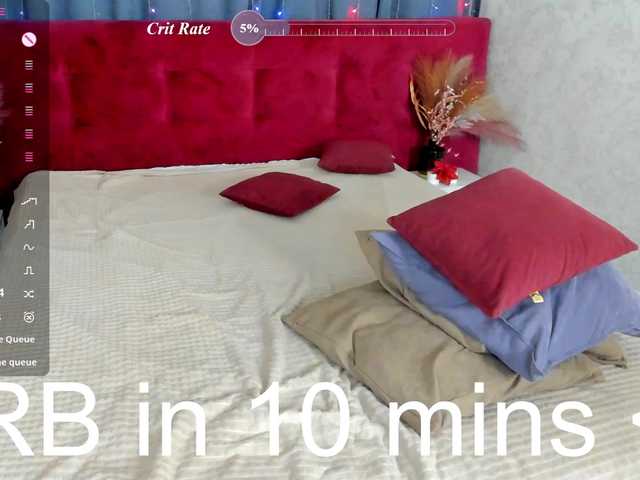 Elly-B1oom live cam on BongaCams