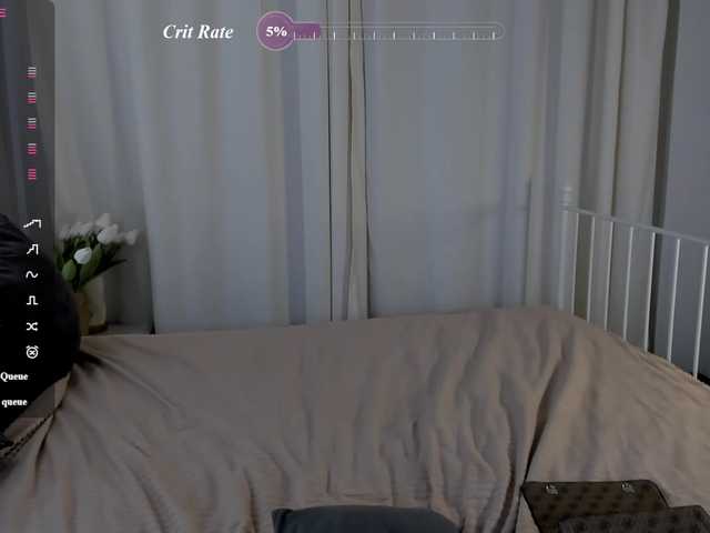 Elly-B1oom live cam on BongaCams