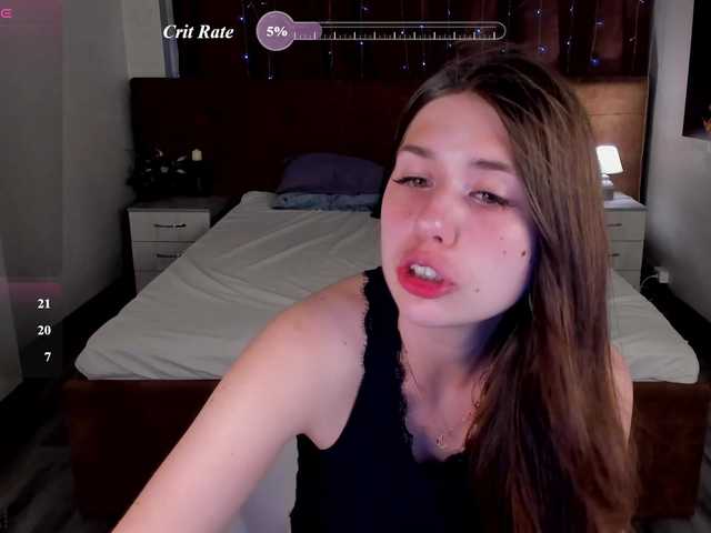 Elly-B1oom live cam on BongaCams