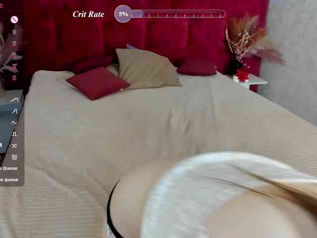 Elly-Blo0m webcam