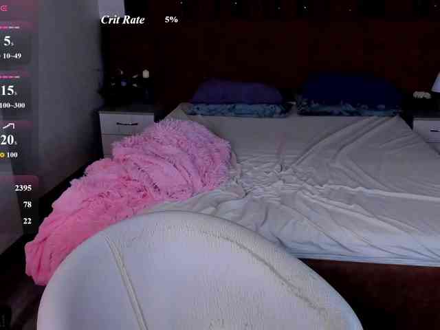 Elly-Blo0m webcam