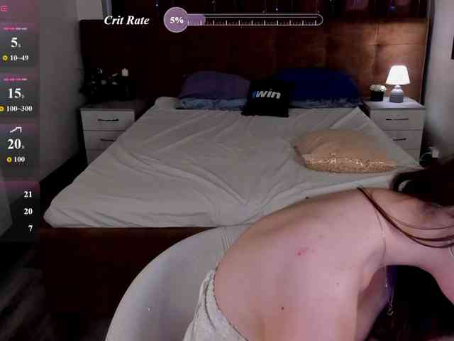 Elly-Blo0m webcam