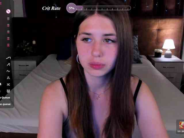 Elly-Blo0m webcam