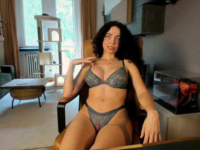 BambiTwo live webcam show