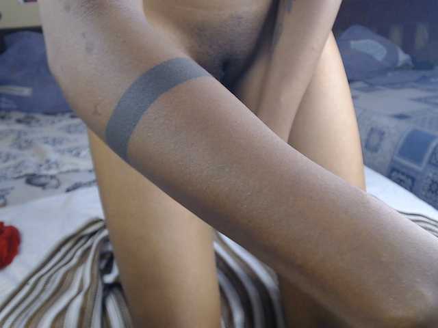 Rosy live cam on BongaCams