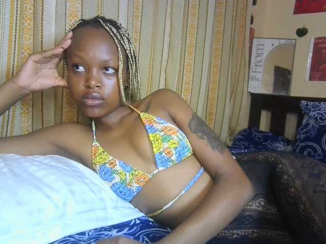 Rosy live cam on BongaCams