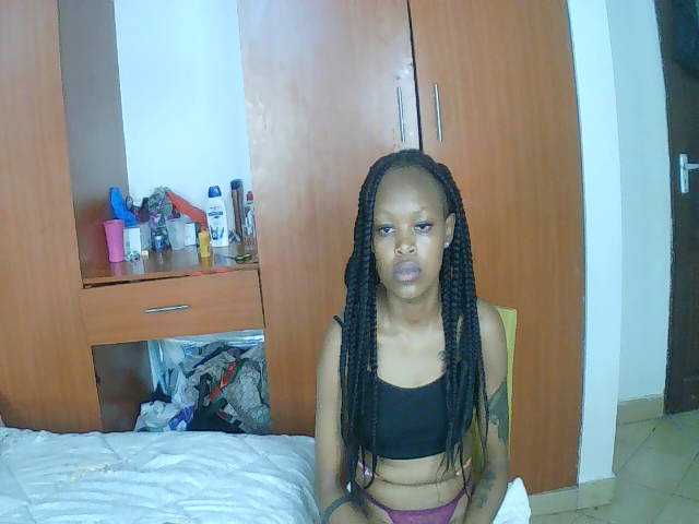 Rosy live cam on BongaCams