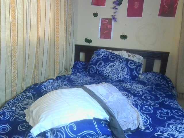 Rosy live cam on BongaCams