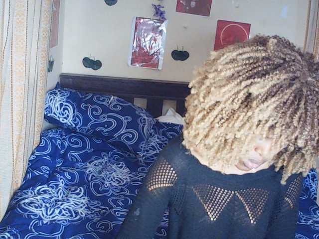 Rosy live cam on BongaCams