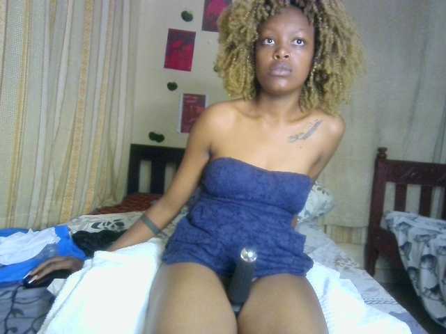Rosy live cam on BongaCams