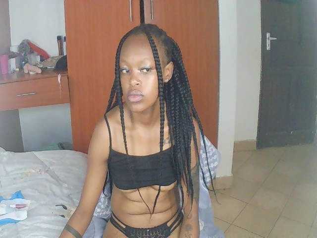 Rosy live cam on BongaCams