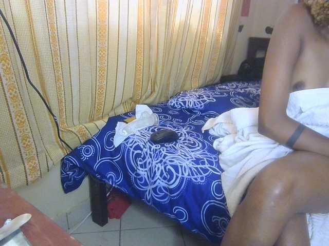 Rosy live cam on BongaCams