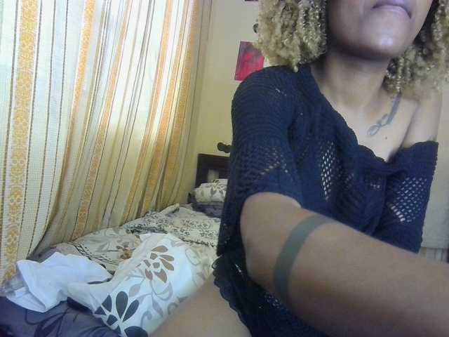 Rosy live cam on BongaCams