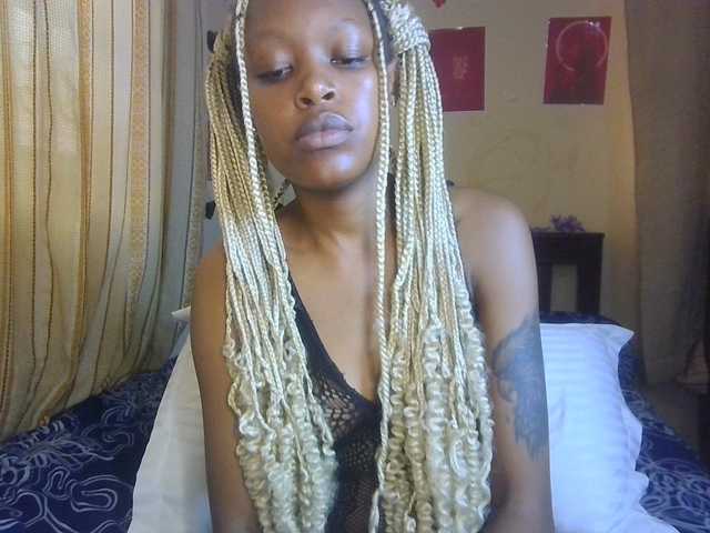 Rosy live cam on BongaCams