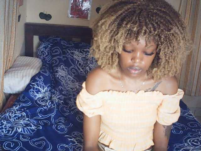 Rosy live cam on BongaCams