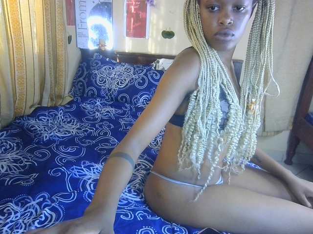 Rosy live cam on BongaCams