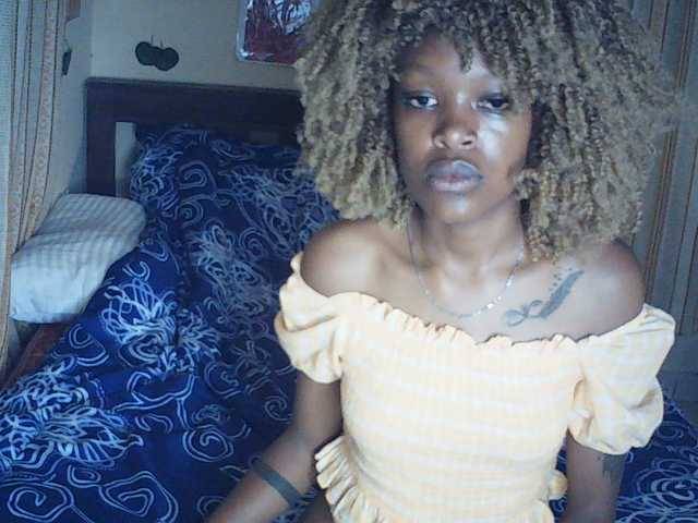 Rosy live cam on BongaCams