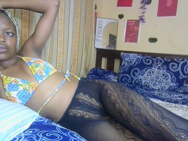 Rosy live cam on BongaCams