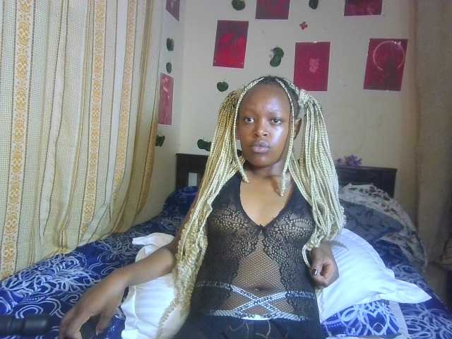 Rosy live cam on BongaCams