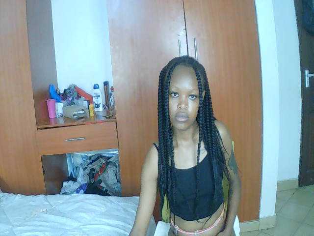 Rosy live cam on BongaCams