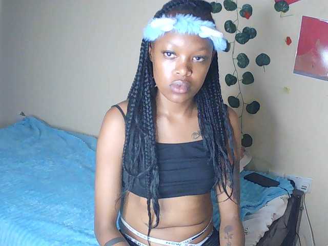 Rosy live cam on BongaCams