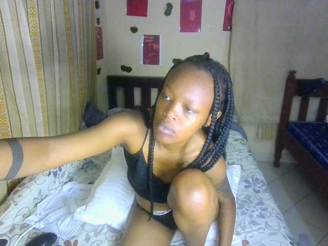 Rosy live cam on BongaCams