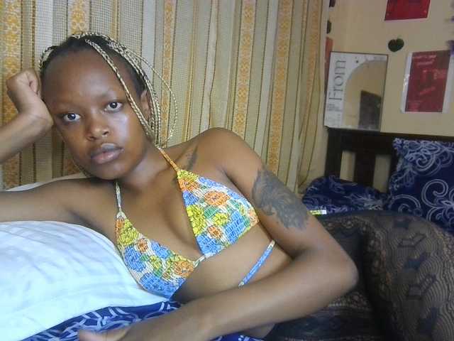Rosy live cam on BongaCams