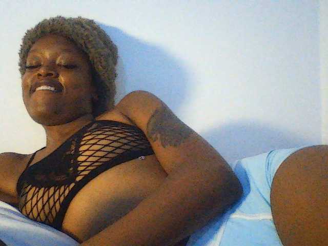 Rosy live cam on BongaCams