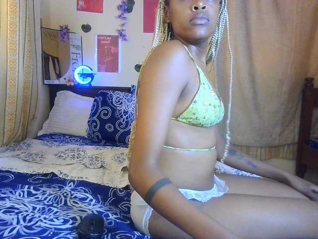 Rosy live cam on BongaCams