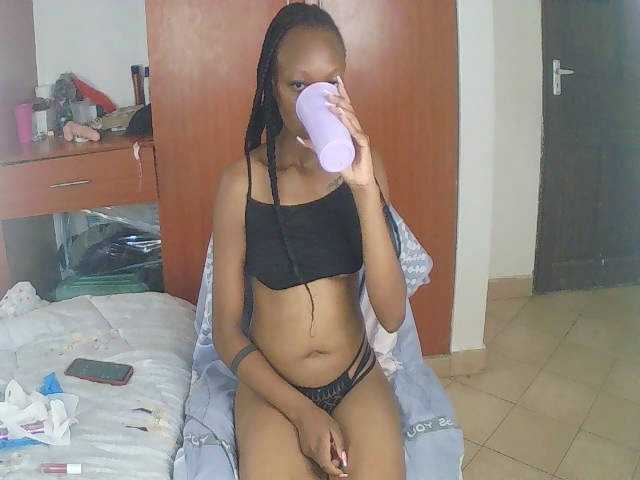 Rosy live cam on BongaCams