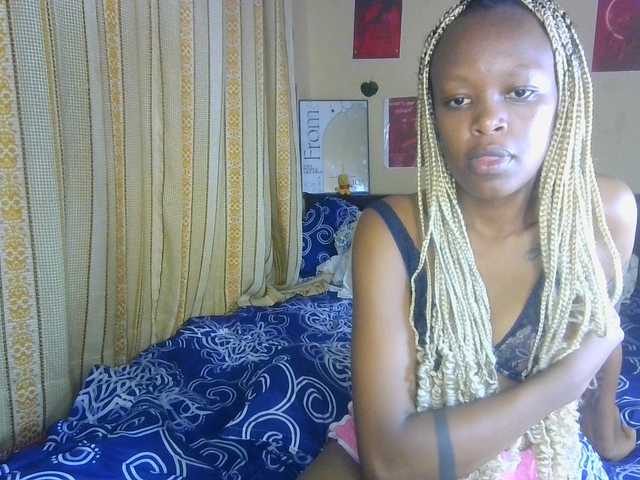 Rosy live cam on BongaCams