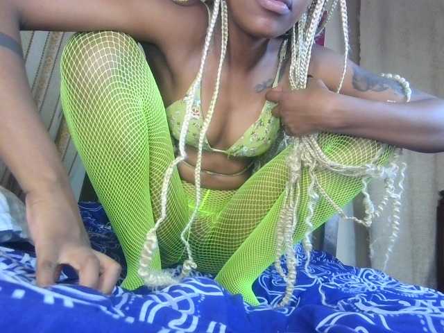 Rosy live cam on BongaCams