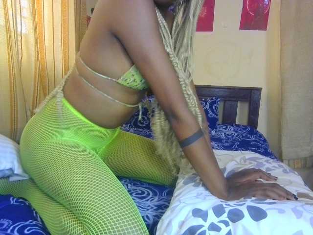 Rosy live cam on BongaCams