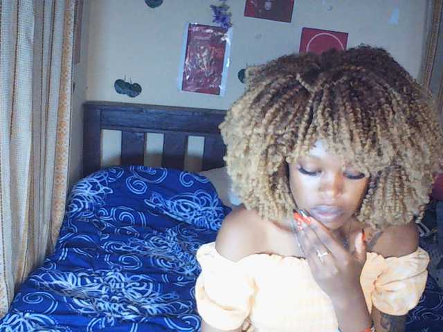 Rosy live cam on BongaCams