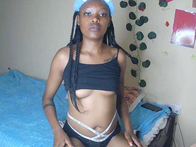 Rosy live cam on BongaCams